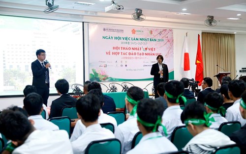 Xóa tan nỗi lo thất nghiệp khi học tại Đại học Đông Á